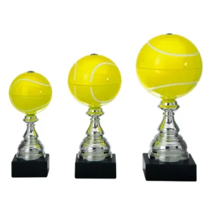 Beker met tennisbal